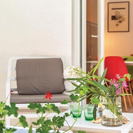 1 Bedroom Gorgeous Apartment In 마카르스카 외부 사진